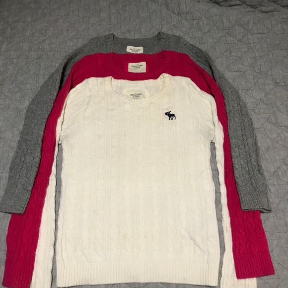 SOLD 4 Abercrombie & Fitch sweaters. - Picture 4 of 7